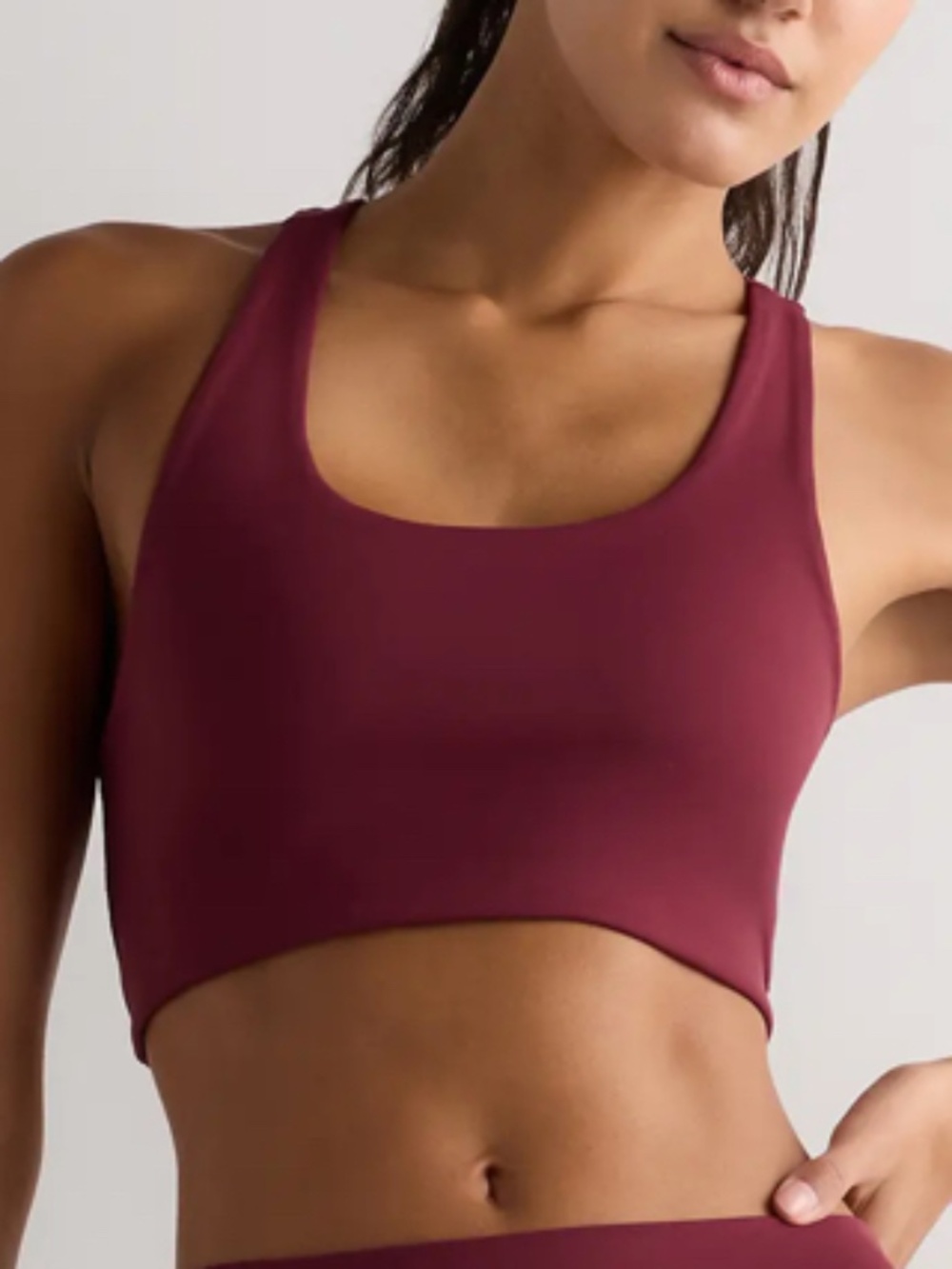 NWOT Quince Ultra-Form Scoop Neck Longline Bra Burgundy Color